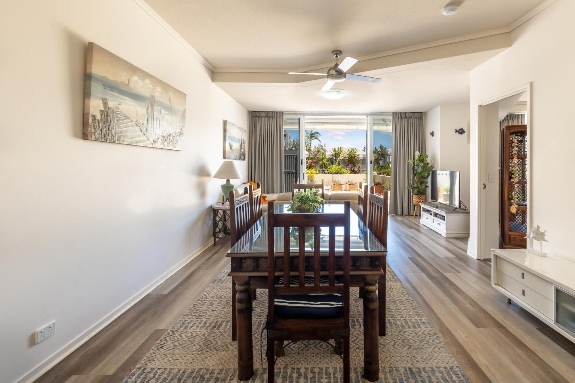 Aspect Caloundra Aparthotel Exterior foto