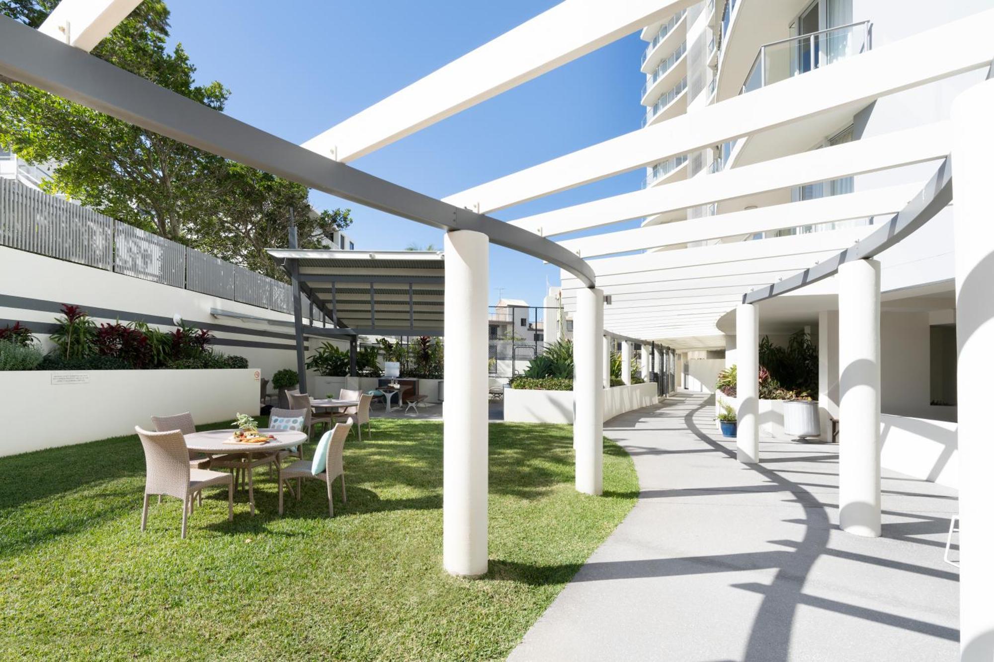 Aspect Caloundra Aparthotel Exterior foto