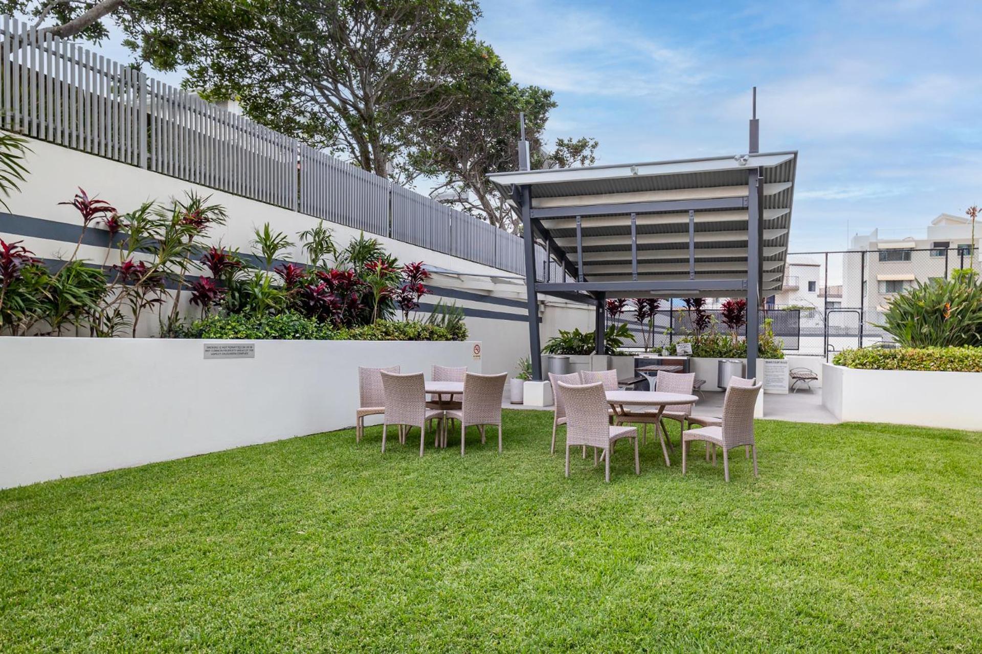 Aspect Caloundra Aparthotel Exterior foto