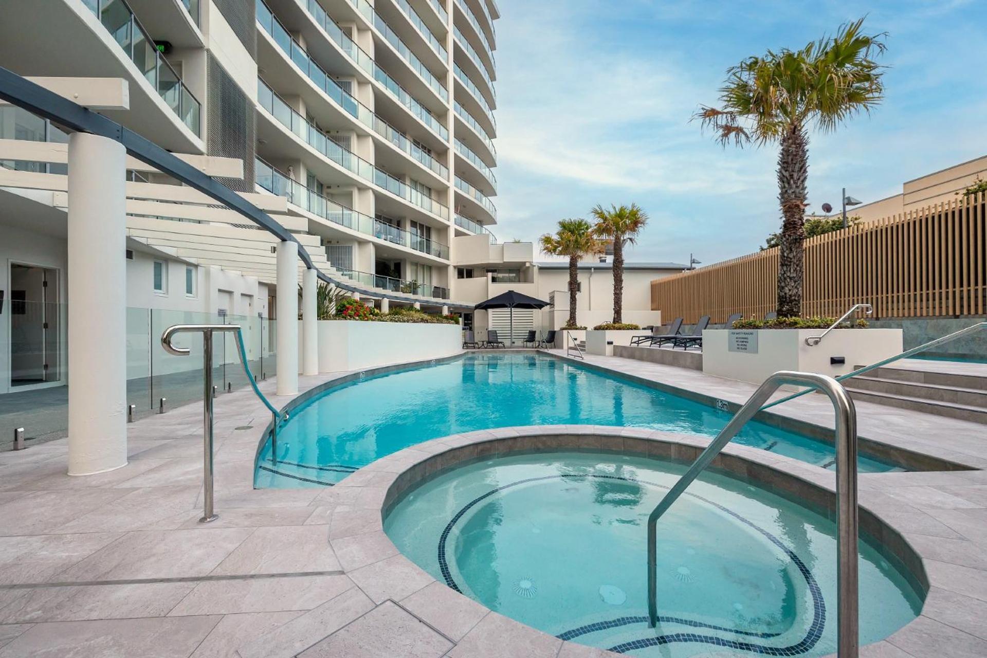 Aspect Caloundra Aparthotel Exterior foto