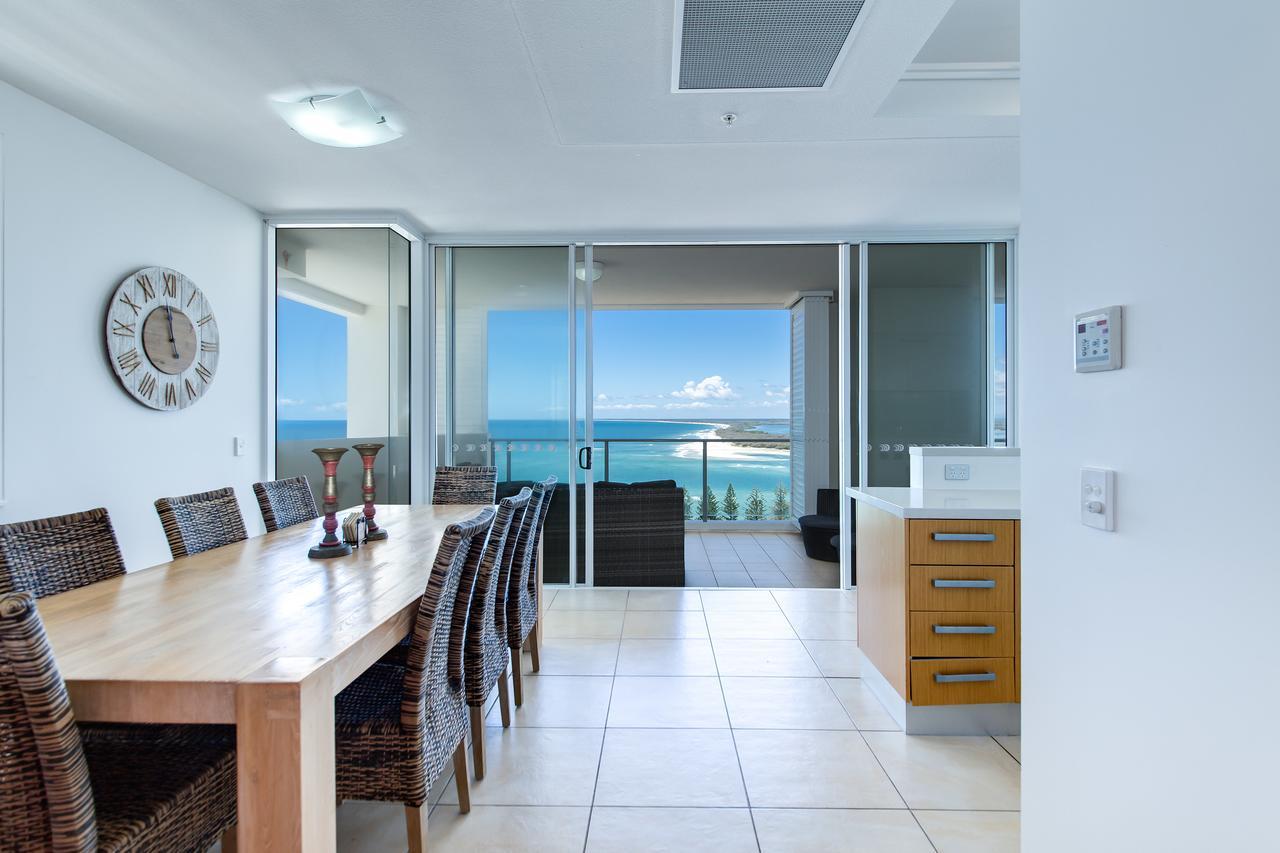 Aspect Caloundra Aparthotel Exterior foto
